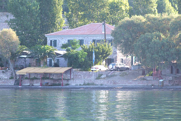 Triaina (Triena) hotel of Molivos, Lesvos island - Apartments in Lesbos